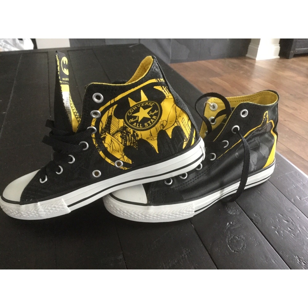 NEW Batman Converse Chuck Taylor All Star High Top Sneakers Rare Sz 3 Youth (L)